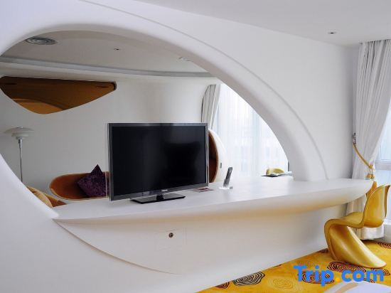 Люкс Deluxe в Guangzhou Planet Hotel