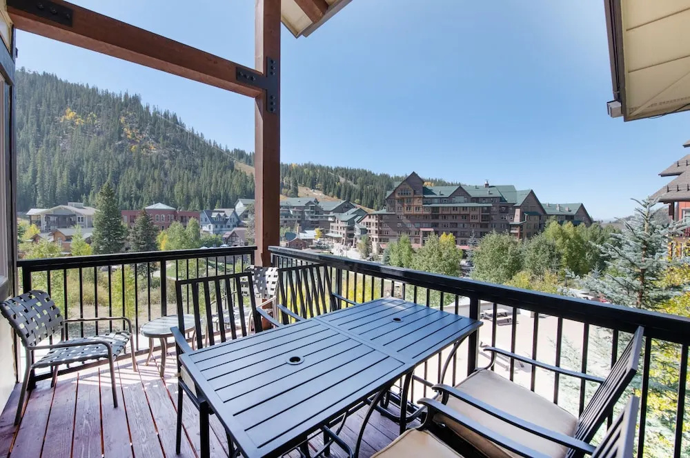 Premium Unit 4575-fraser Crossing/founders Pointe 2 Bedroom Condo