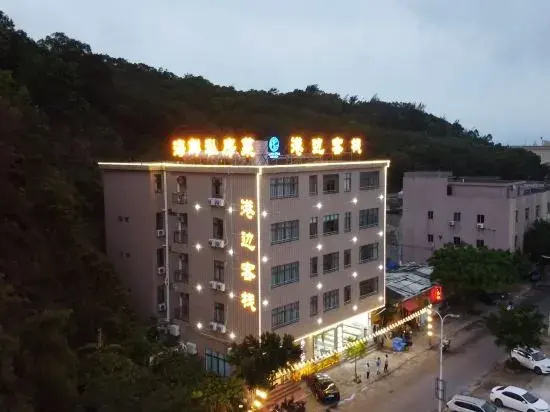 Harbor side inn