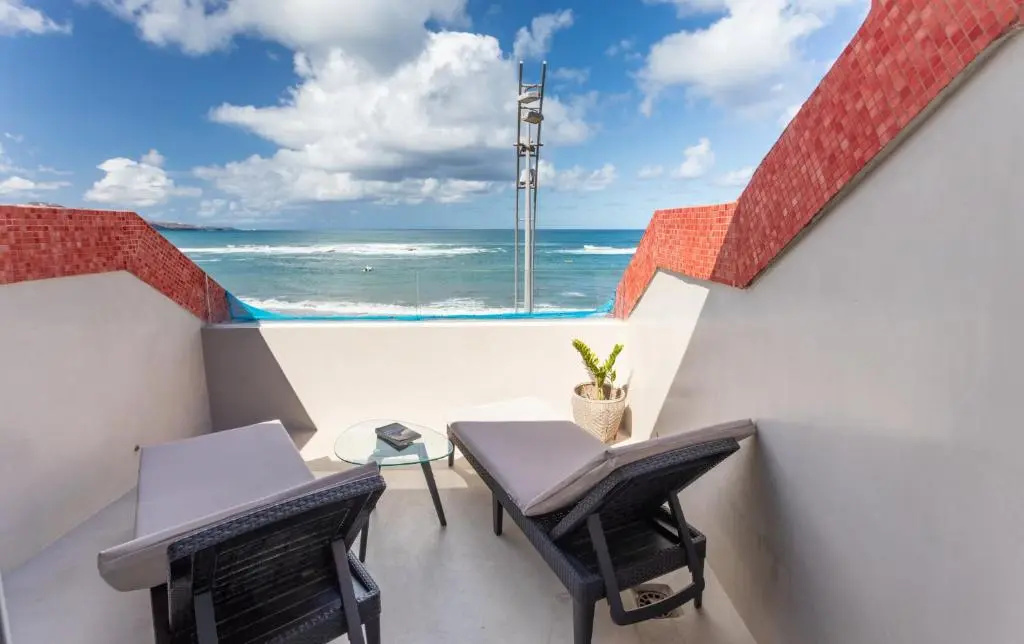 Balcony & Terrace