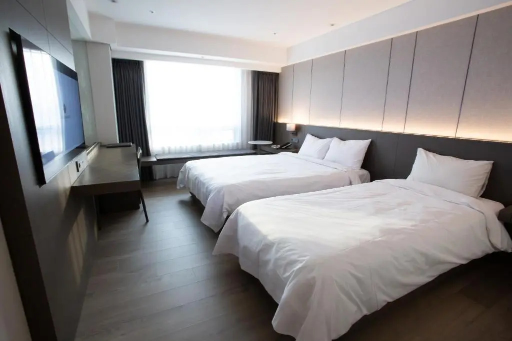 Deluxe Double Family room (twin beds)