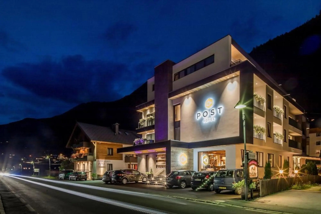 Post Hotel