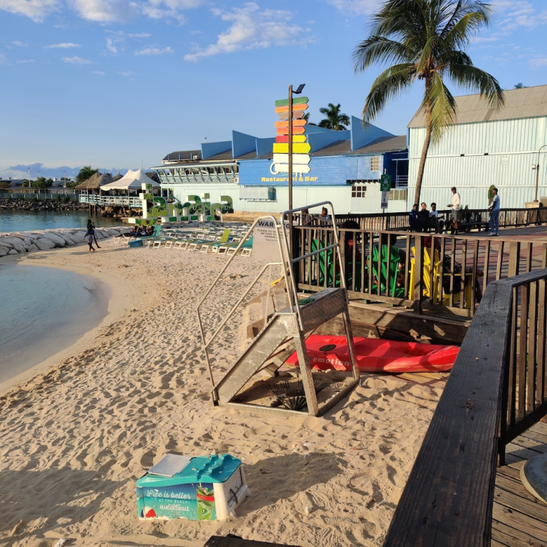 Beach & Waterfront