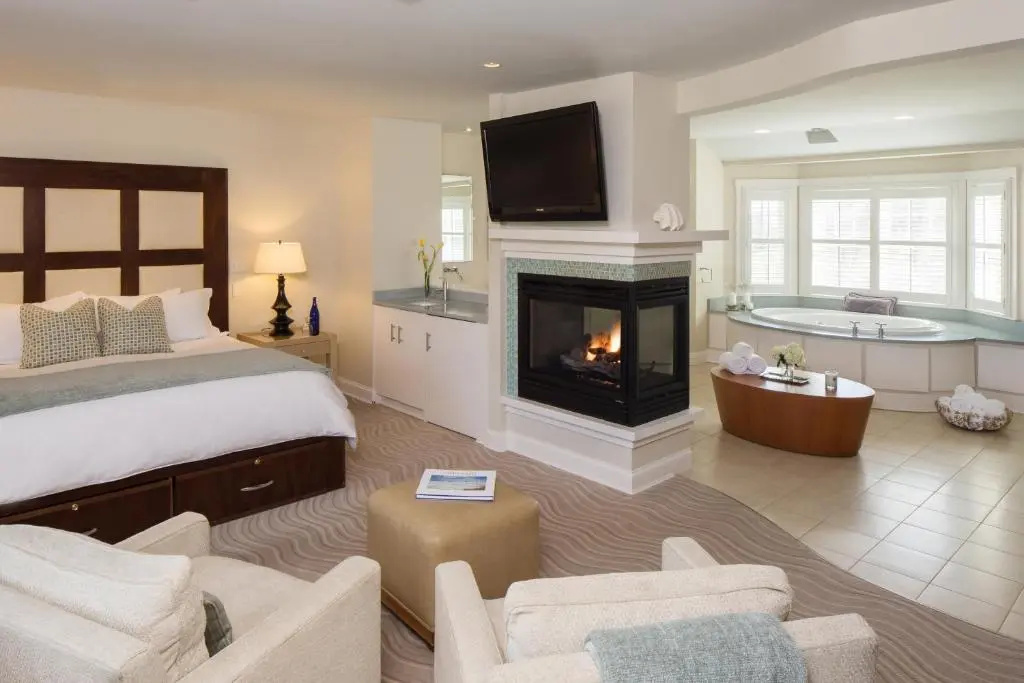Double Suite (full double bed)