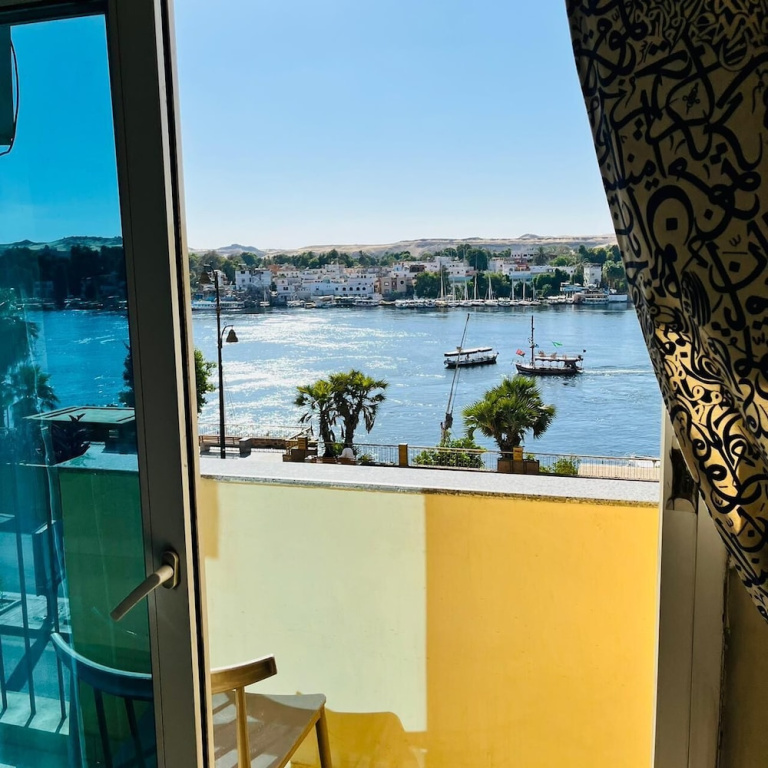 Deluxe Double room with balcony and with river view (full double bed)