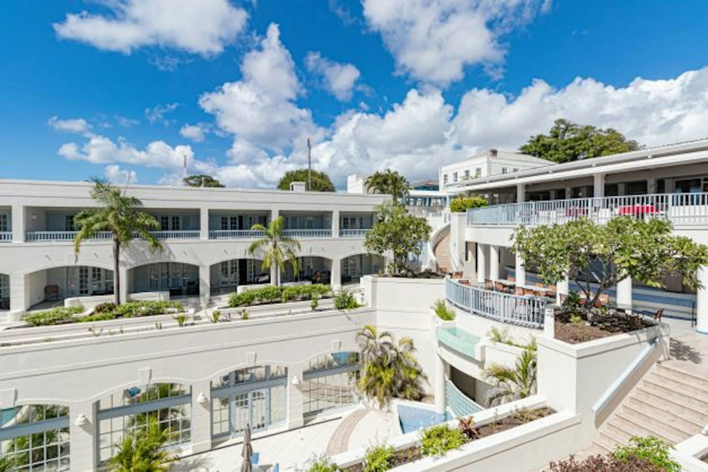 Savannah Beach Club Hotel