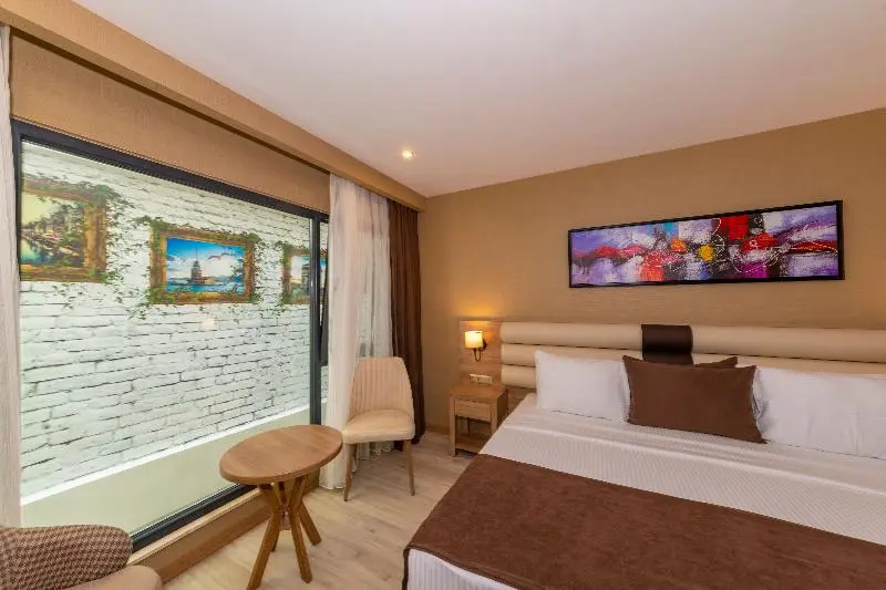 Standard Double room (full double bed)