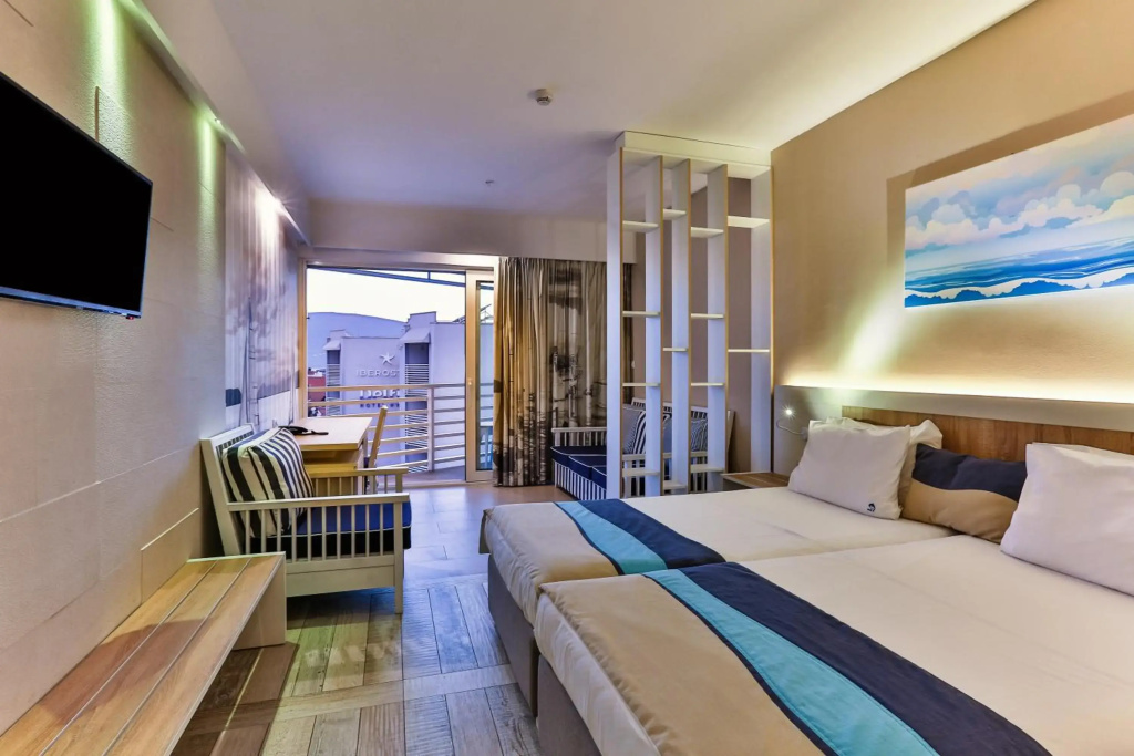Carine Hotel Delfin - Général