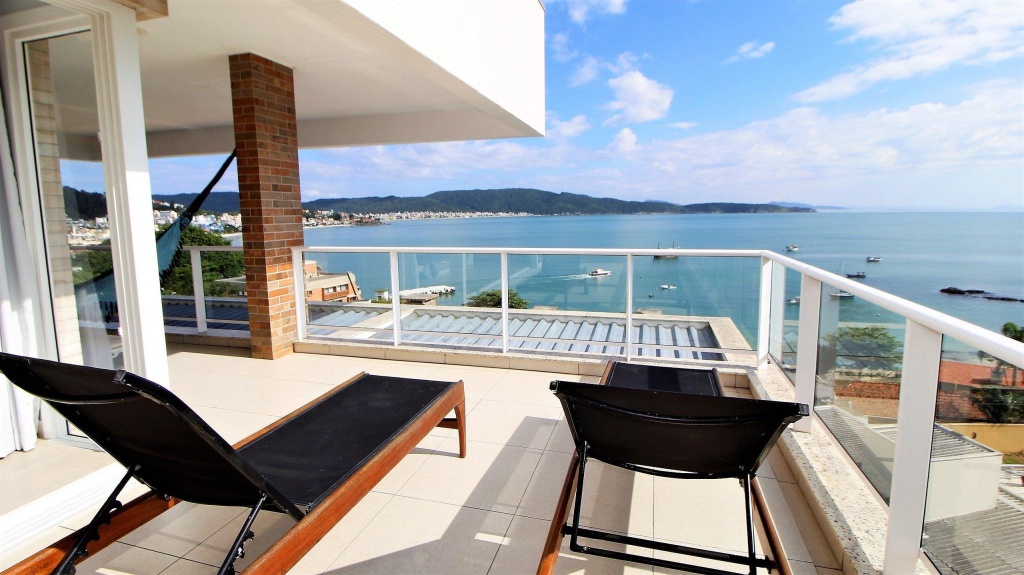 Balcony & Terrace