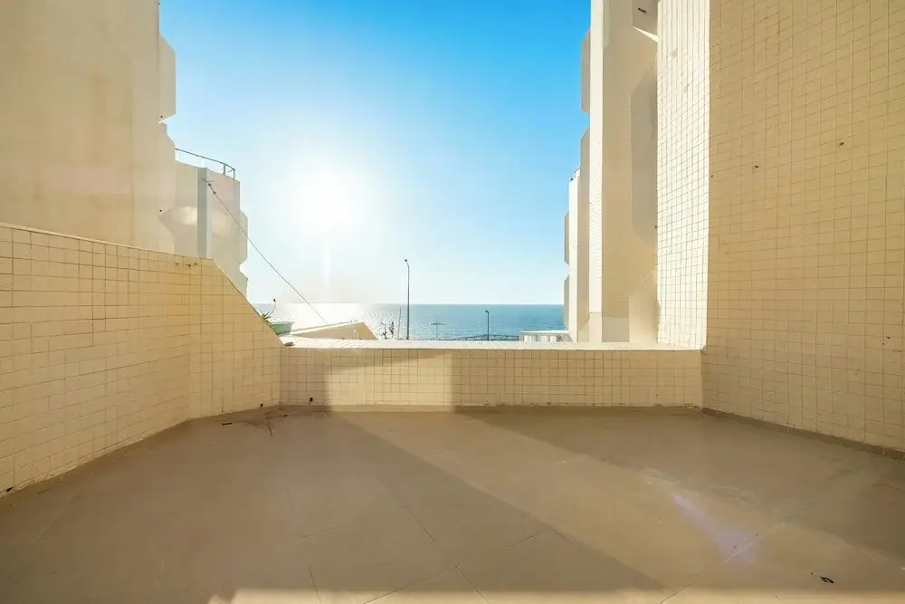 Netanya Beach Pool Studio by Sea N' Rent