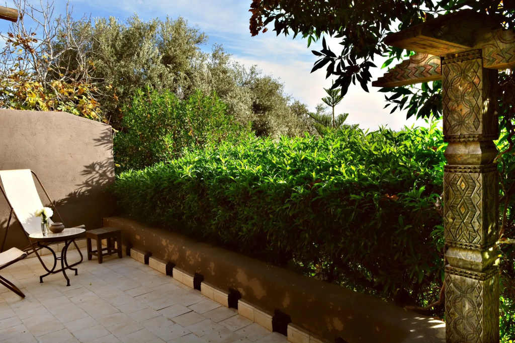 Balcony & Terrace