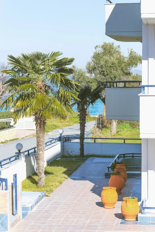 Beach & Waterfront