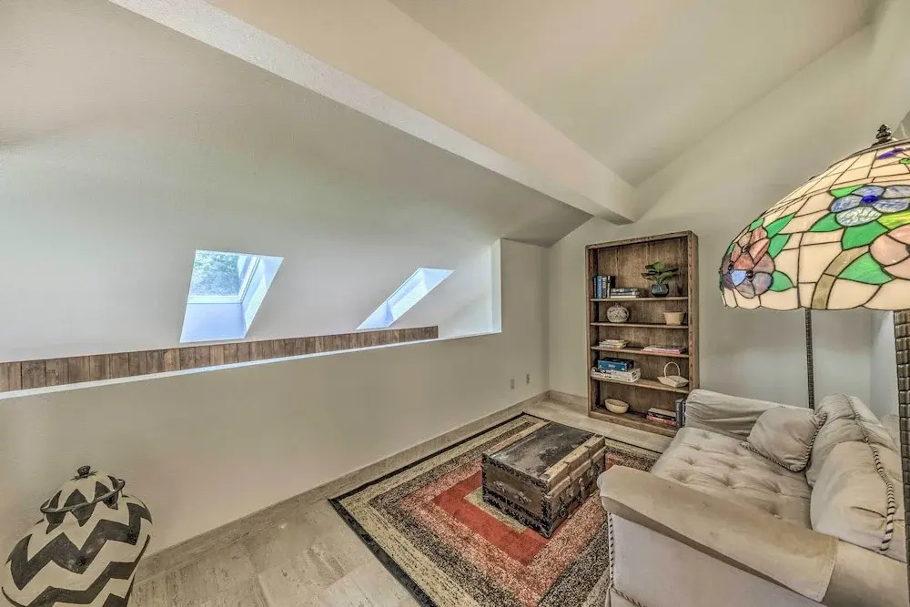 Cozy Cloudcroft Townhome ~ 1 Mi to Burro Ave! - фото 7