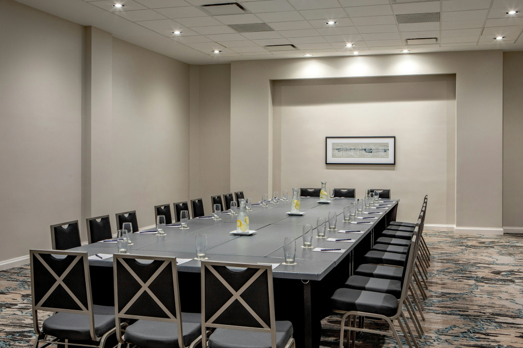 DoubleTree by Hilton Chicago - North Shore Conference Center - Général