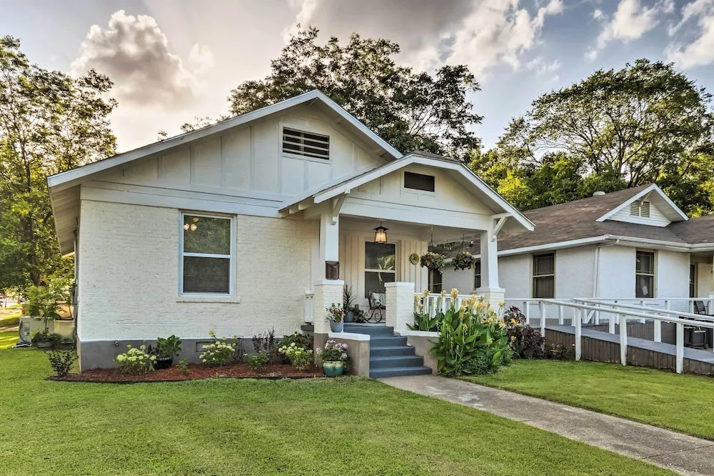 Remodeled Dtwn Hot Springs Home w/ Porch! — фото 5