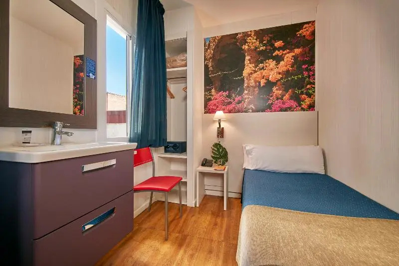 Single room