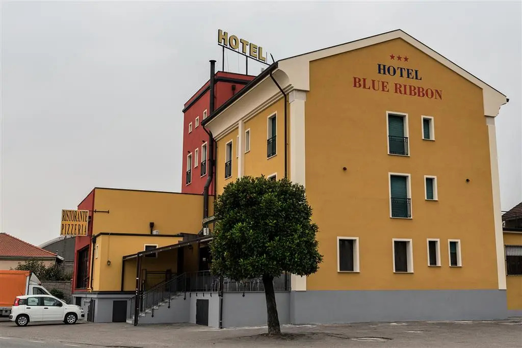 Hotel Blue Ribbon