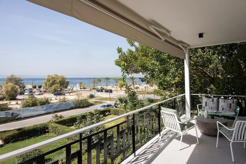 Glyfada Unique Residence