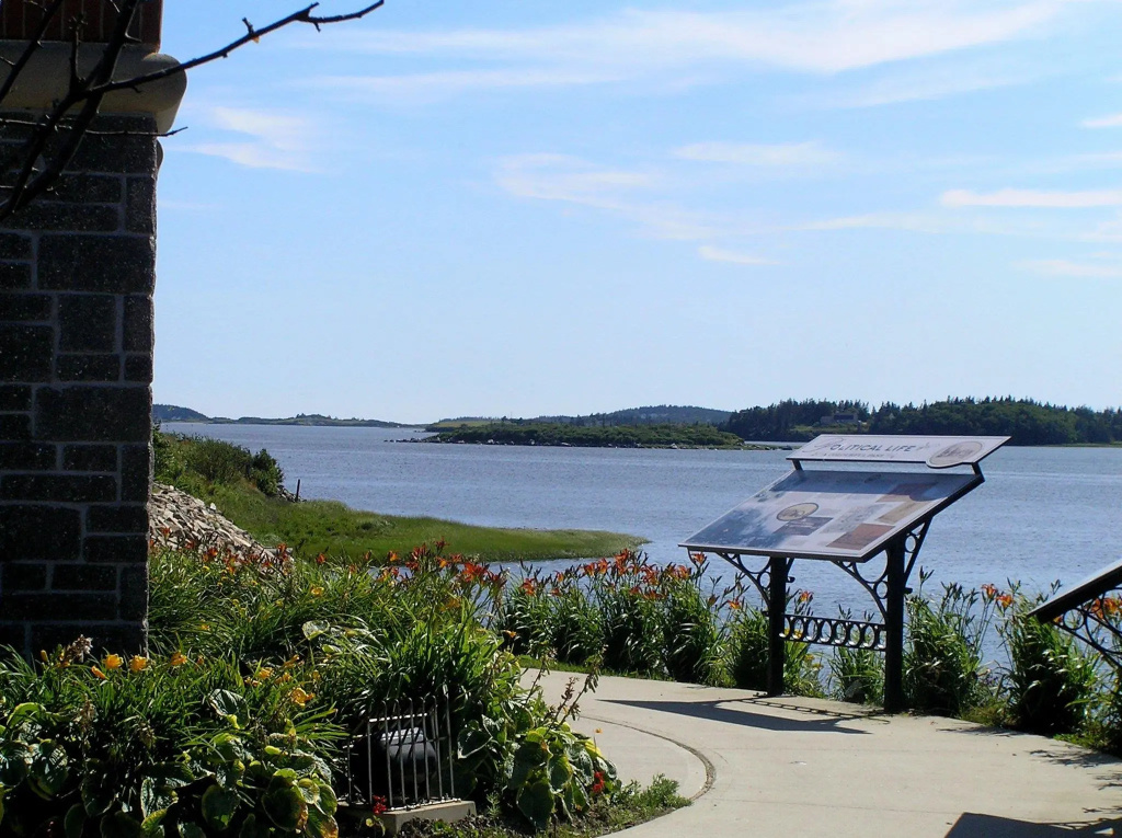 Beach & Waterfront