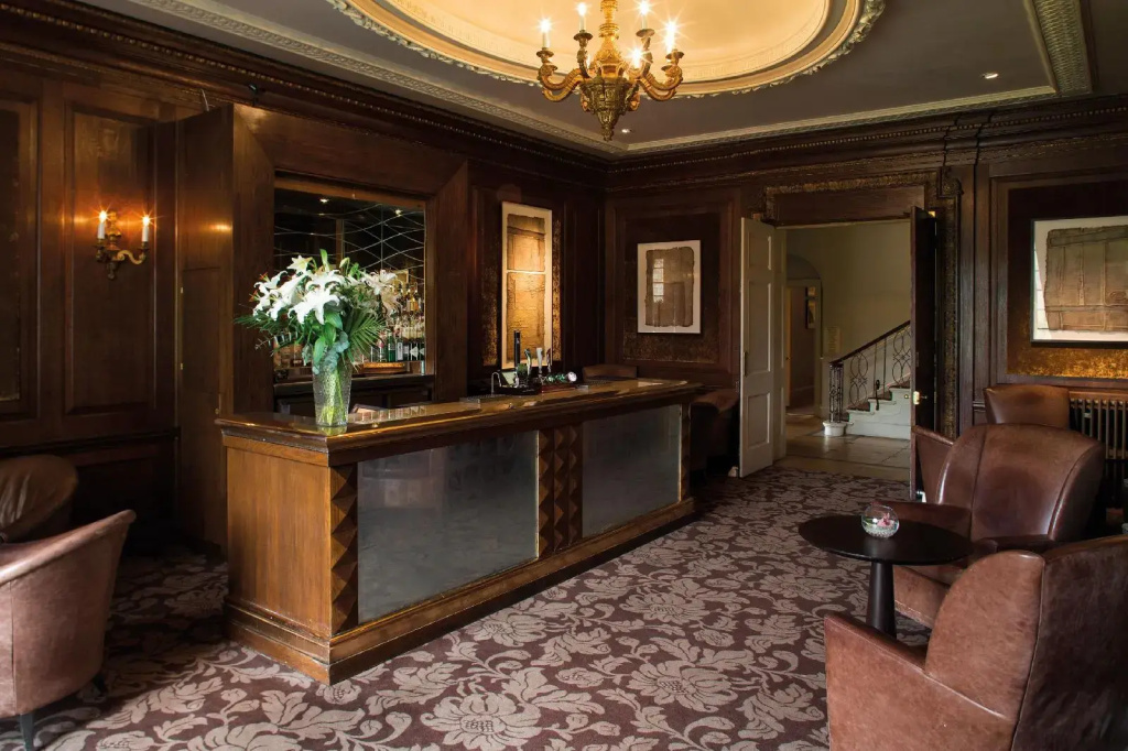 Wood Hall Hotel and Spa - Général