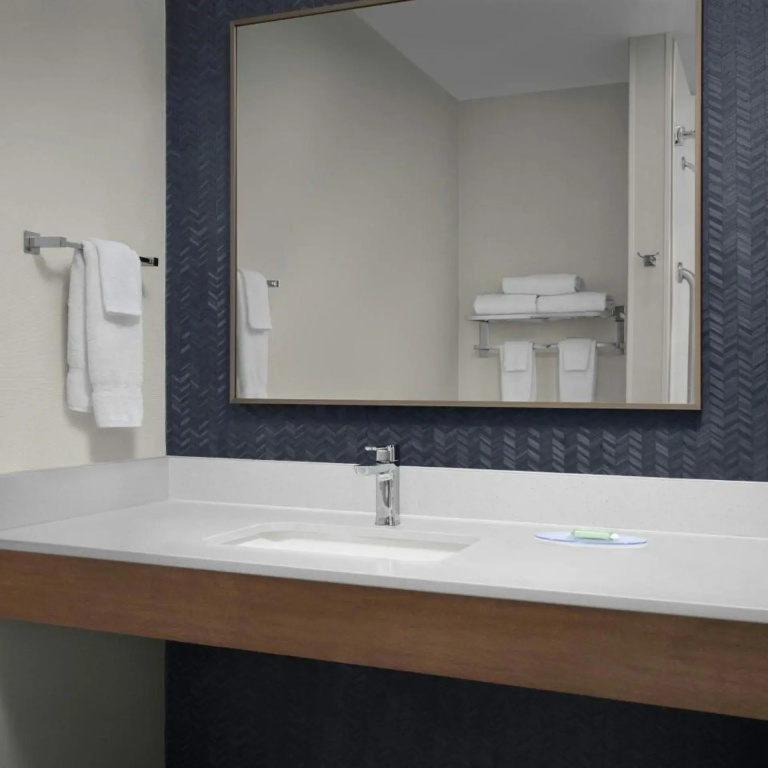 Fairfield Inn & Suites by Marriott Rogers - Général