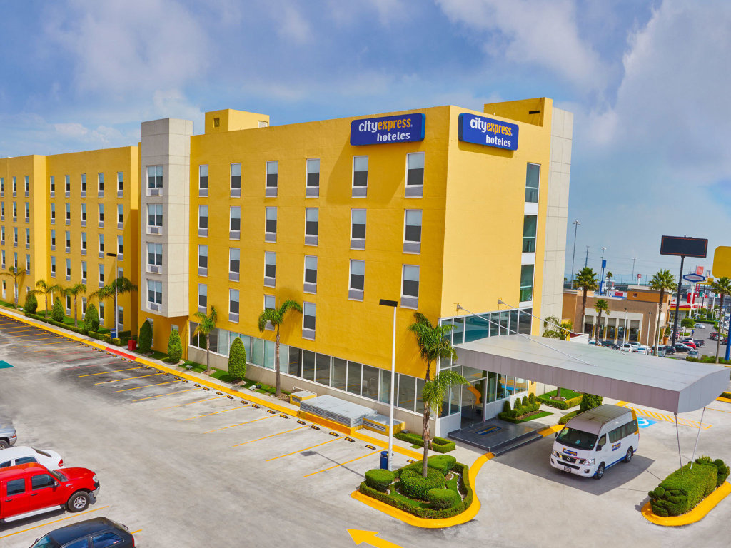 City Express Suites by Marriott Toluca image