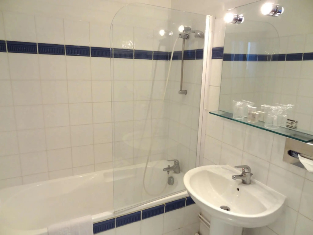 Superior Double room (full double bed)