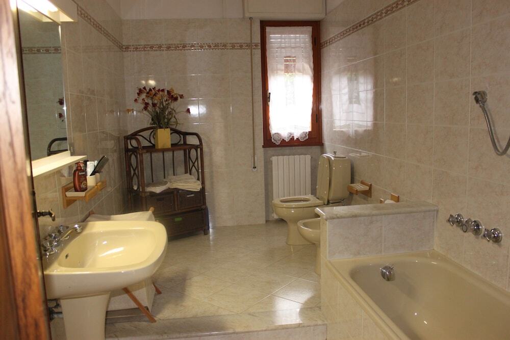 gallery_image_hidden_14