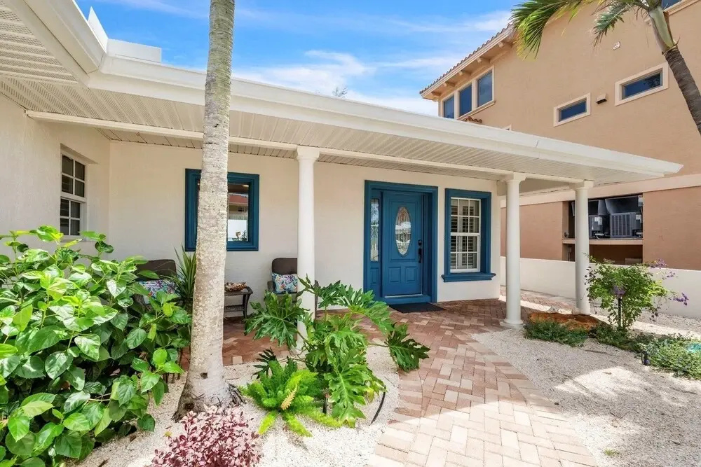 Casa Cay 3 Bedroom Home by RedAwning