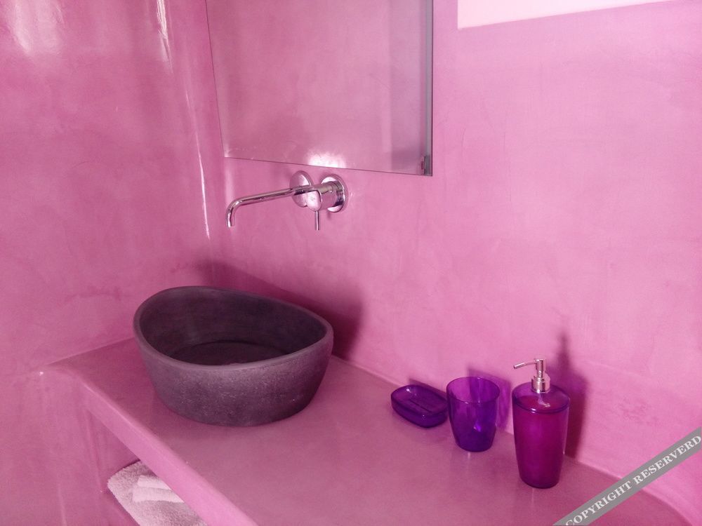 gallery_image_hidden_18