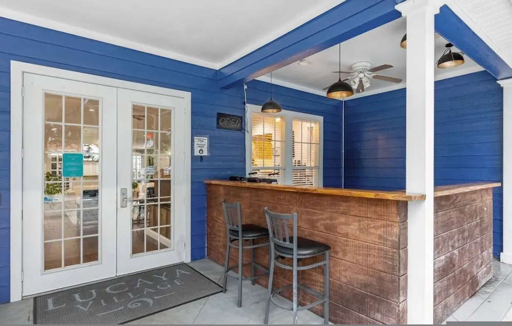 Spacious Family Retreat 4bdr Near Disney - 2408