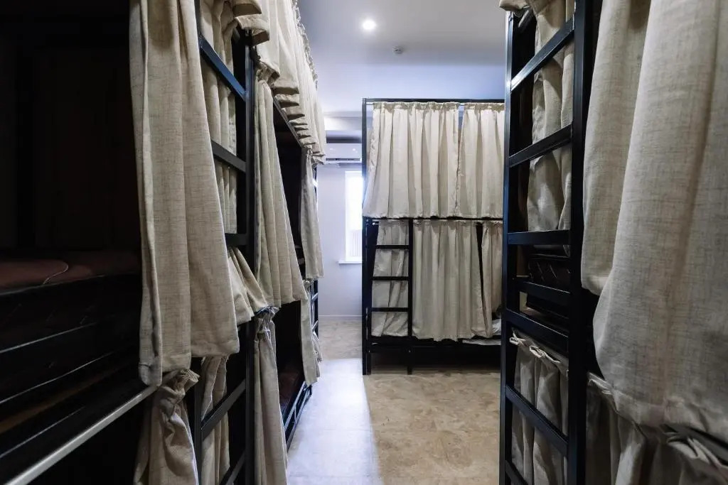 Кровать в общем номере (женский номер) в Hostel Doma