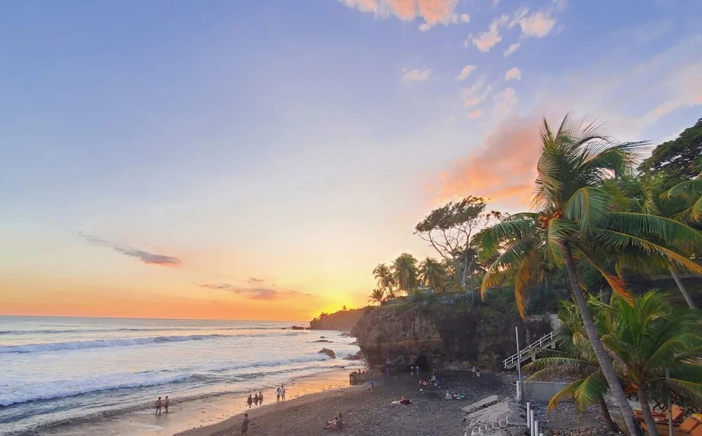 Beach & Waterfront