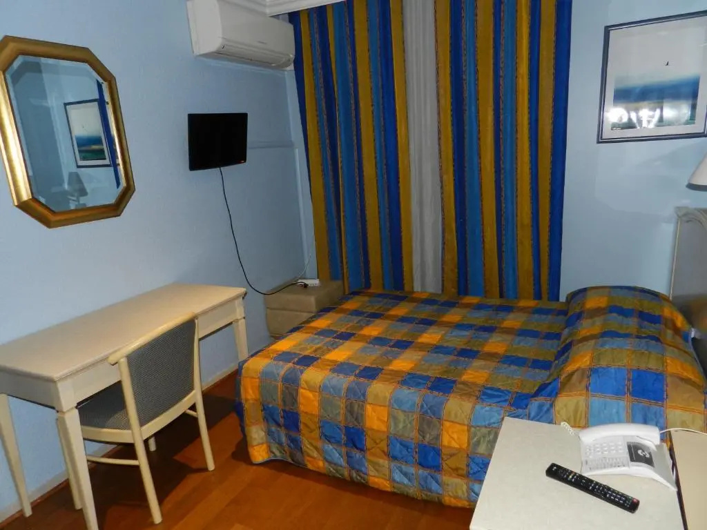Classic room