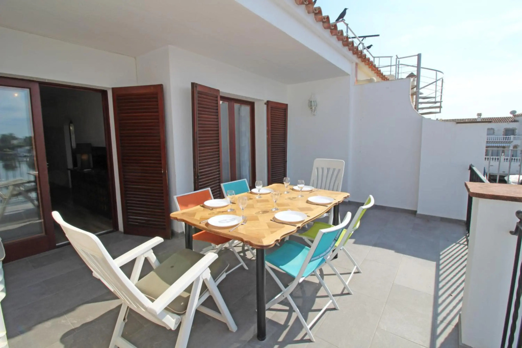 BASIC CONFORT Apartamento Port Segre