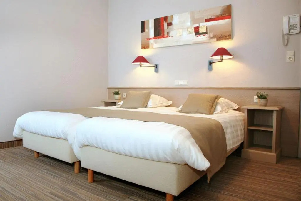 Ambassador Hotel - Chambres