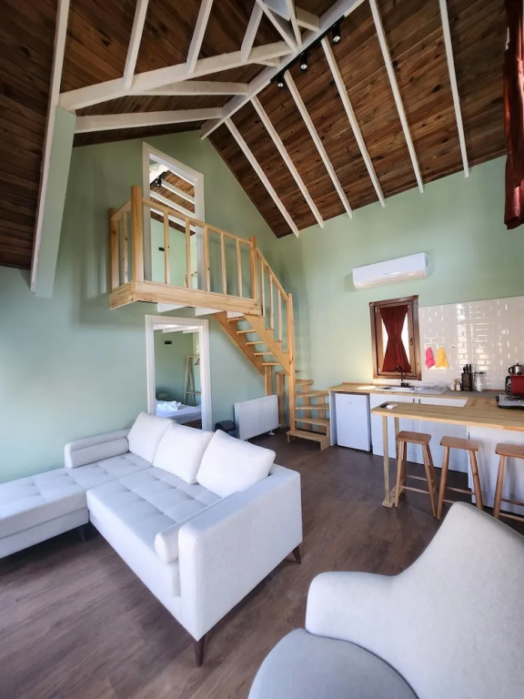 Business Bungalow