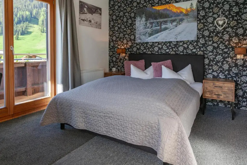 Standard Double room (full double bed)