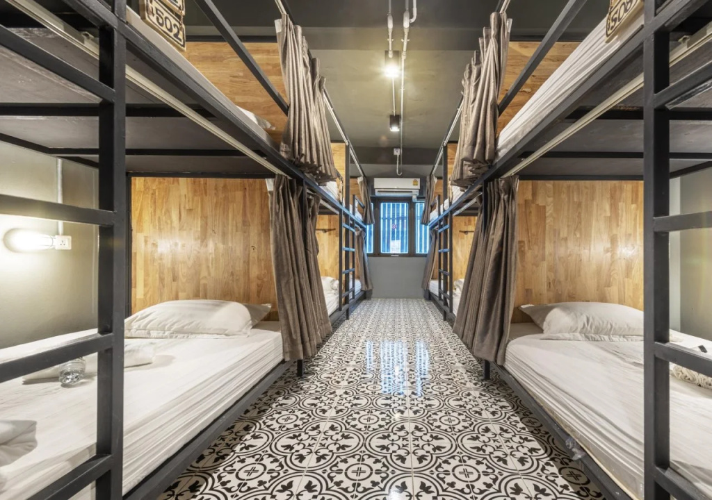 Sloth Hostel Don Mueang — фото