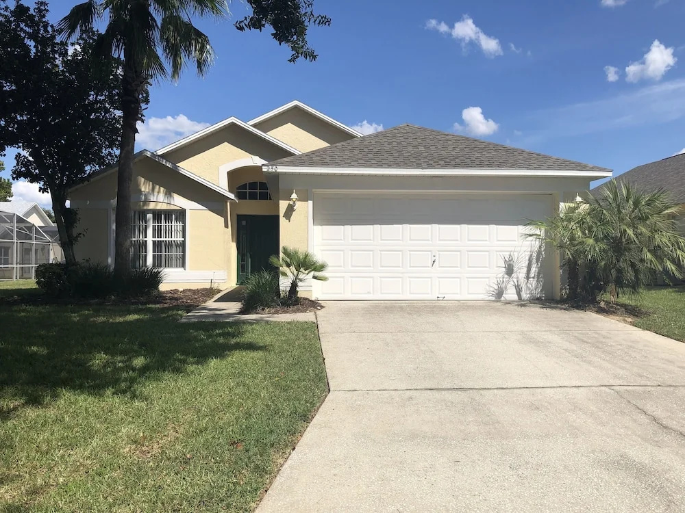 Cozy 3 Bed Home with Private Pool in Disney Area WN250GL