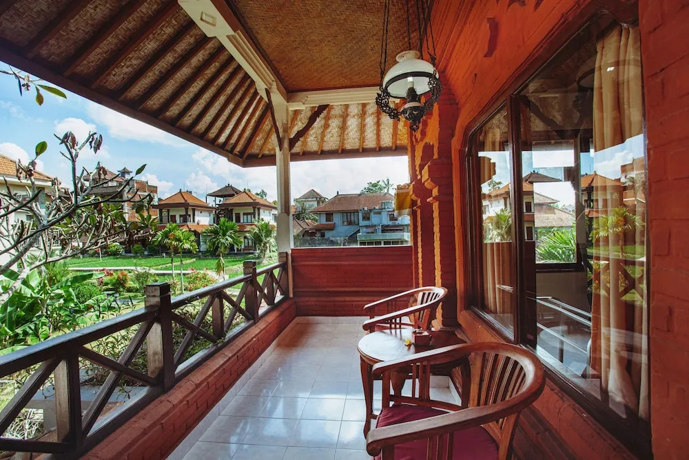 Suite with balcony and with garden view