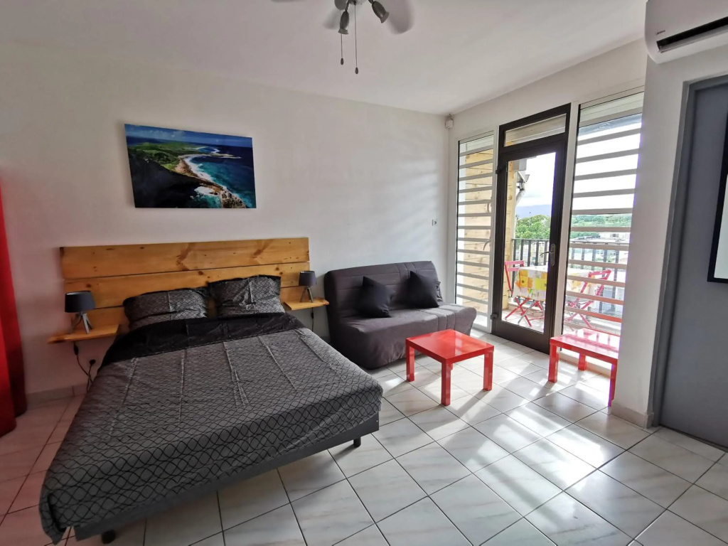 Voir la photo 1 — Appartement vue mer et montagne à 100m de la plage