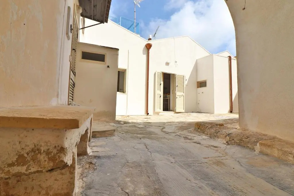 "rebecca Historic Residence in Otranto"