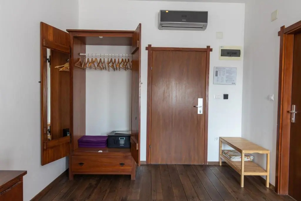 Economy Double room (twin beds)