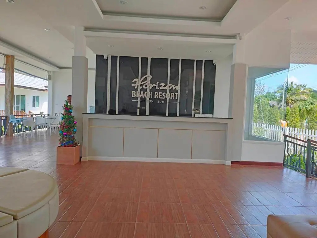 Lobby & Reception