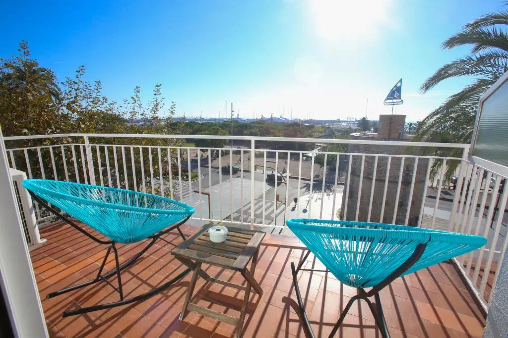 Balcony & Terrace
