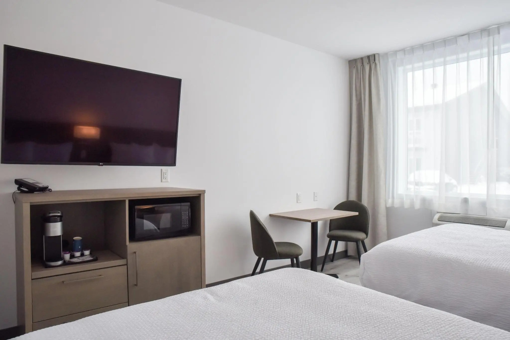Repotel Levis — 3