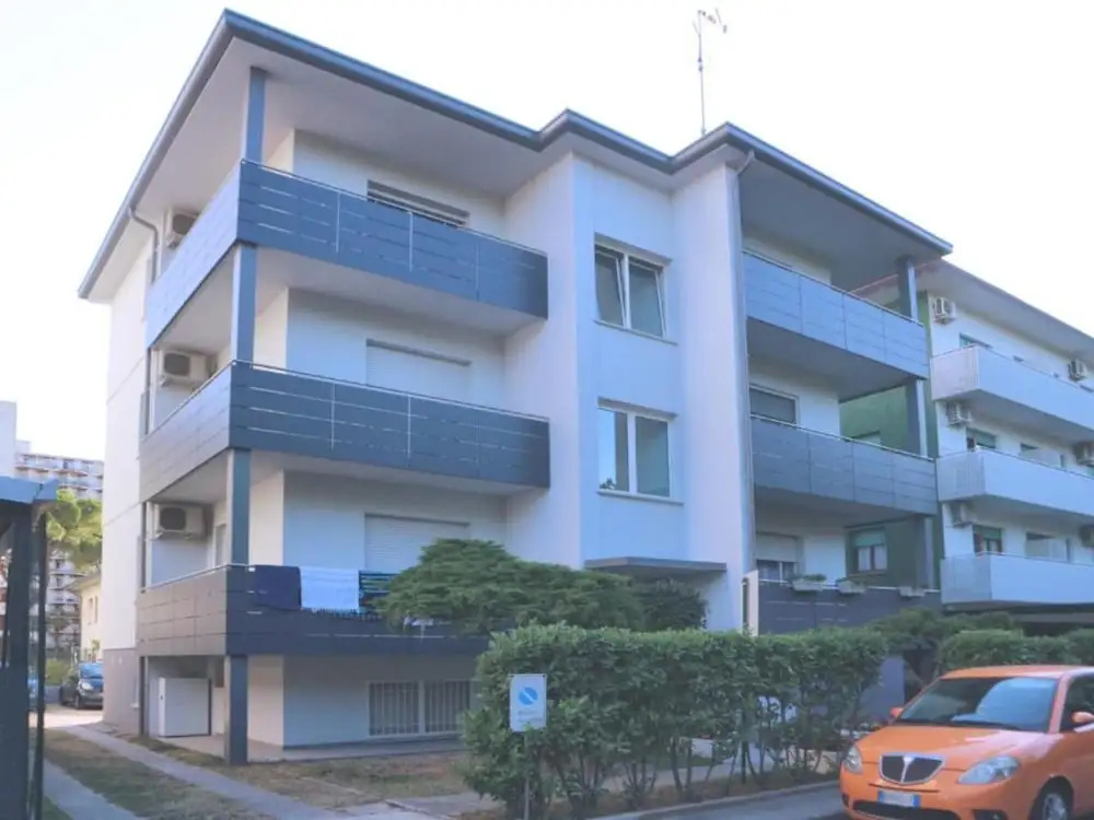Side Sea-view in Lignano - 30 m From the Beach