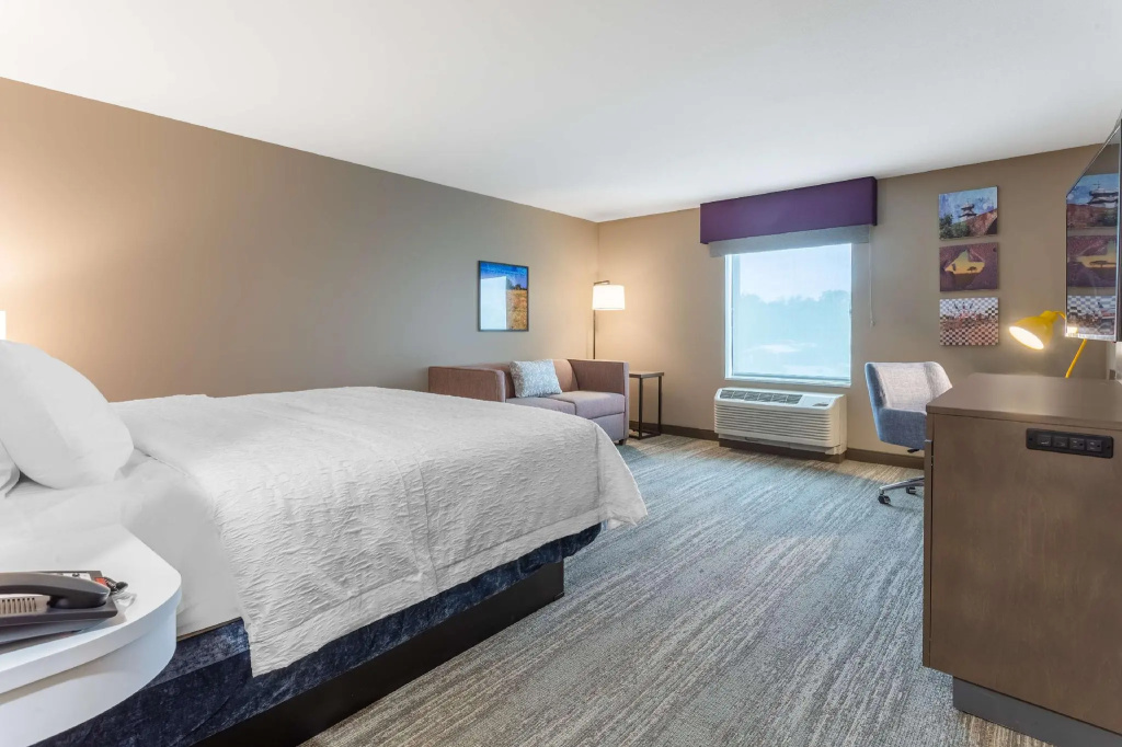 Double Suite (full double bed)