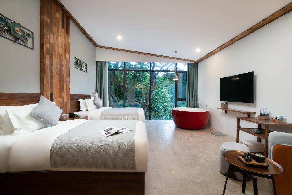 Deluxe Family room
